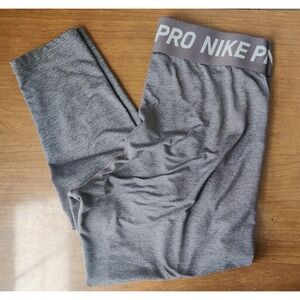 Nike Women's Dri-Fit Training Tights Gray Compression‎ Work Out Game Day Size M